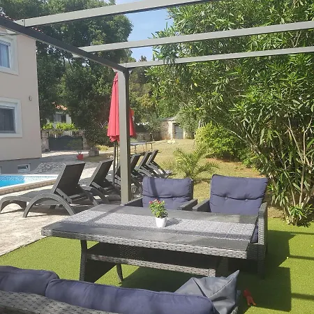 Family Oaza In Villa *