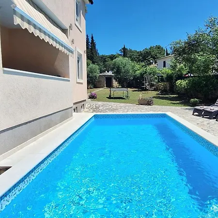 Villa Family Oaza In Pula