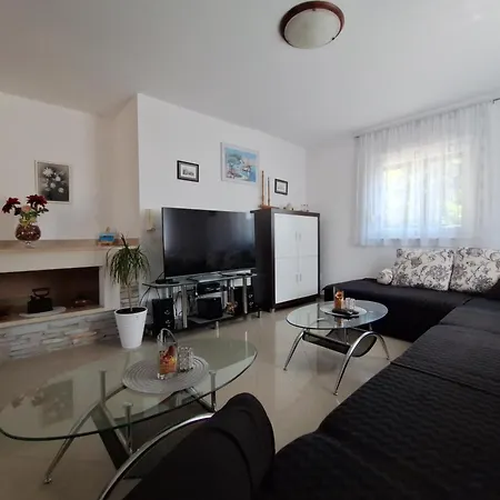 Family Oaza In ヴィラ プーラ