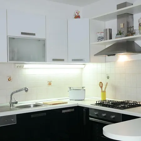 ヴィラ Family Oaza In プーラ