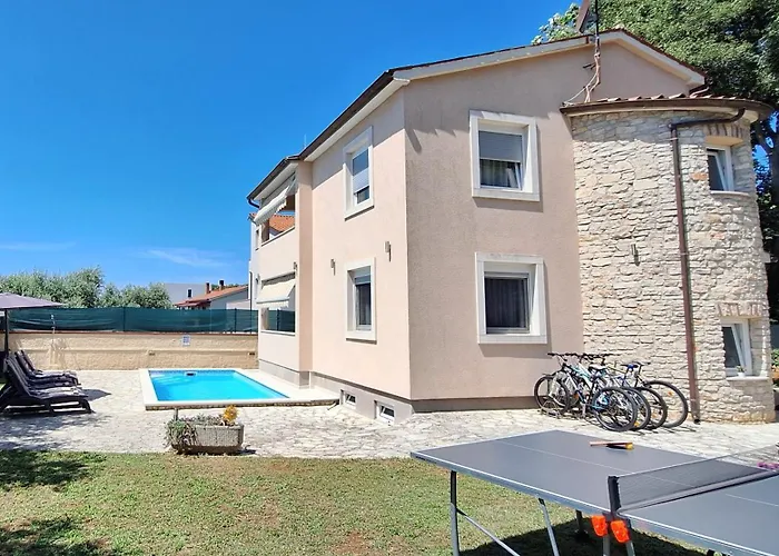 Villa Family Oaza In Pula